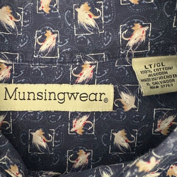 Munsingwear Shirt Mens size LT Gray Fishing Lures Long Sleeve Button Down - Picture 3 of 6